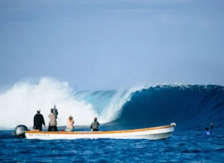 20 Images From Finals Day at the Fiji Pro