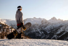 How Tom Cruise Can Help You Tell if You Snowboard Goofy or Regular-Footed