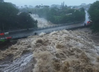 Lowell Is Expected to Barrel Toward the Hawaiian Islands as a Major Hurricane